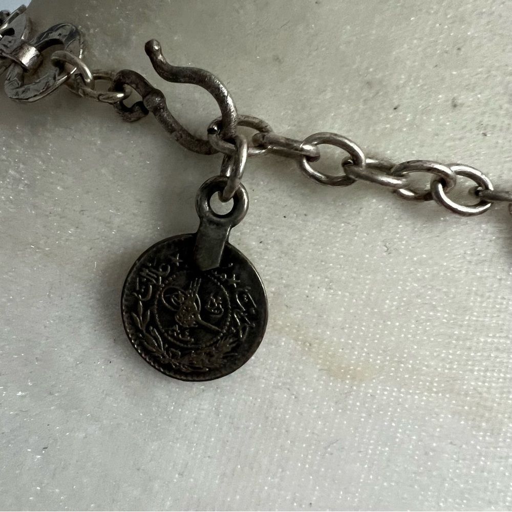 Silver Metal Link Dramatic Statement Bib Necklace - image 4